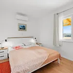 Apartment Lovely Home In Vodice With Wifi
