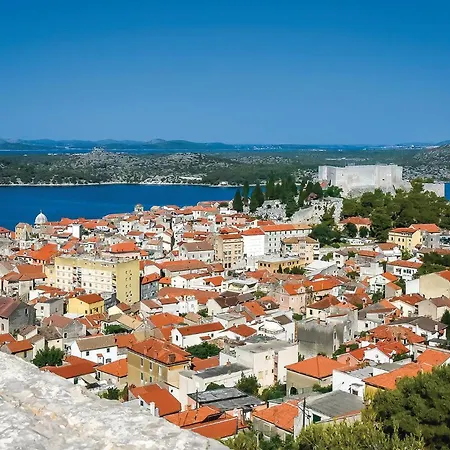 Apartment 4 Bedroom Stunning Home In Vodice *