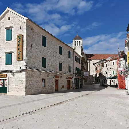 4 Bedroom Stunning Home In Vodice * Vodice