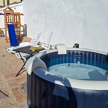 4 Bedroom Stunning Home In Vodice Vodice