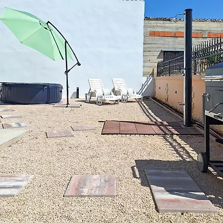 4 Bedroom Stunning In *