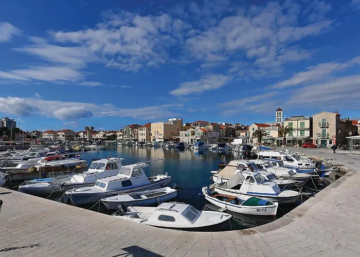 4 Bedroom Stunning In Vodice