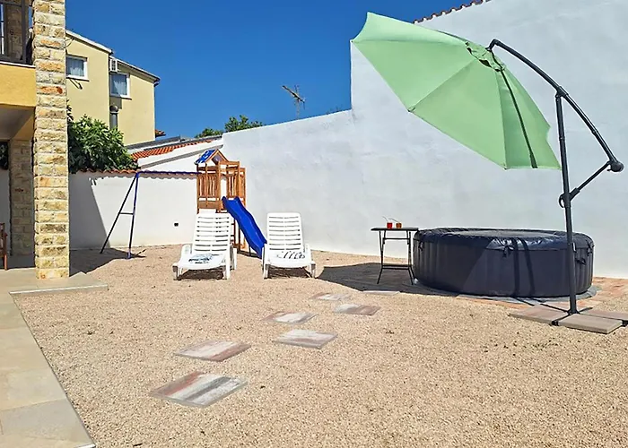 4 Bedroom Stunning In Appartamento *